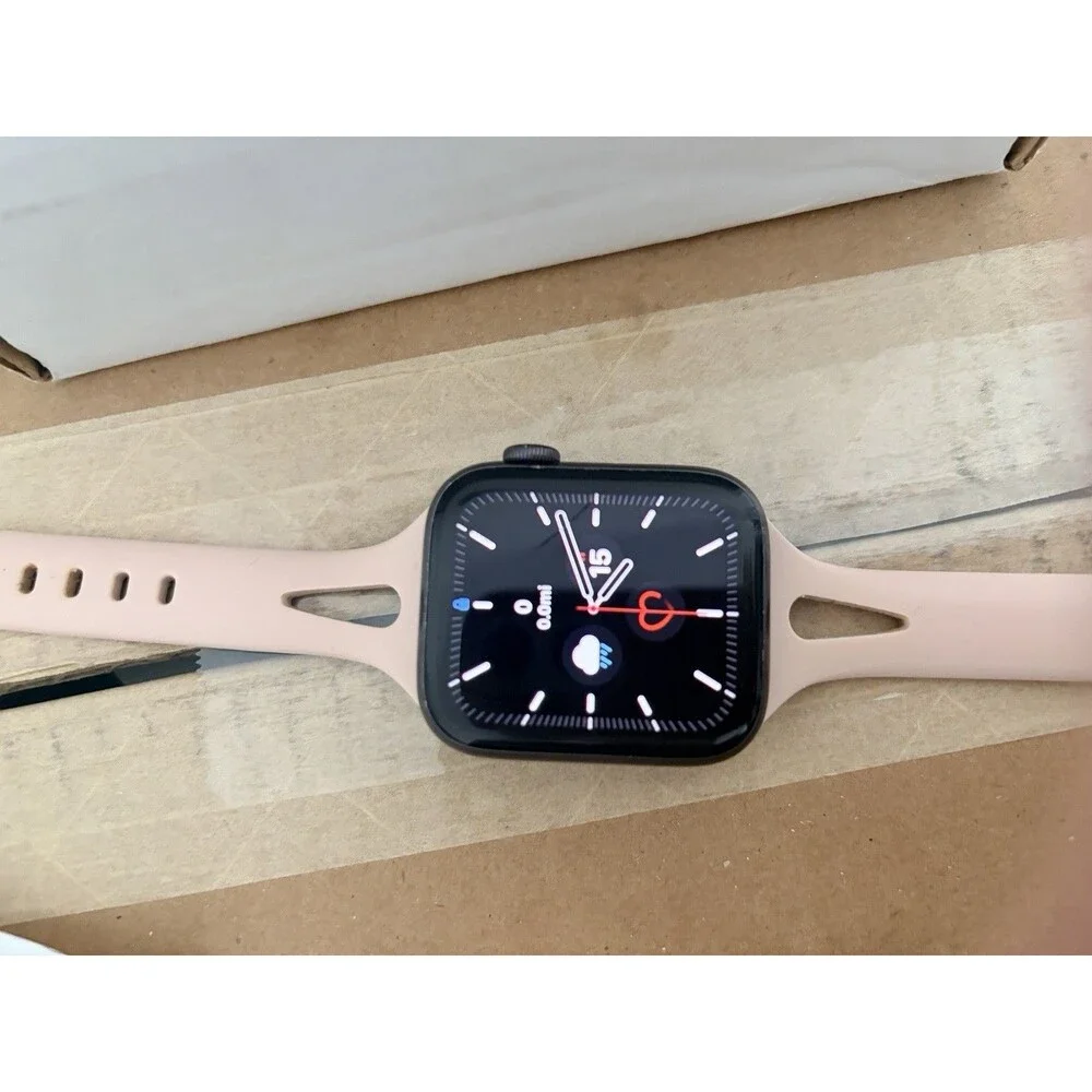 Apple Watch SE 44MM Space Gray GPS Refurb Used Good Battery